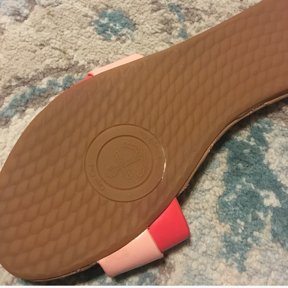 🔥4/$20 Cape Cod Sandals - Picture 2 of 3
